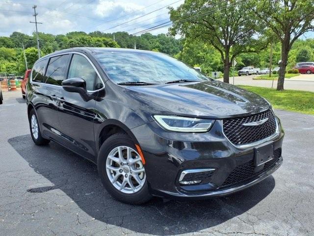 used 2023 Chrysler Pacifica car, priced at $26,500