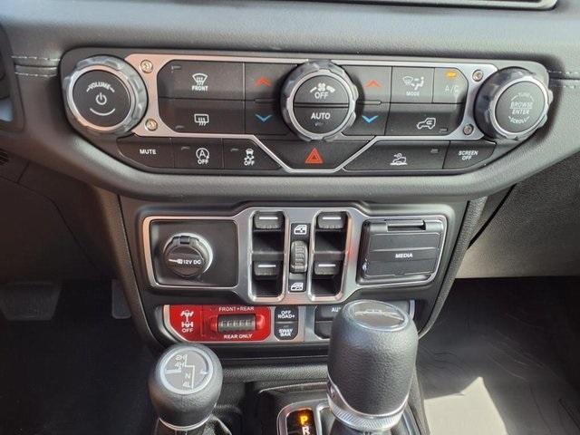 new 2025 Jeep Gladiator car, priced at $52,500