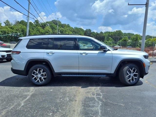 new 2025 Jeep Grand Cherokee L car, priced at $49,560