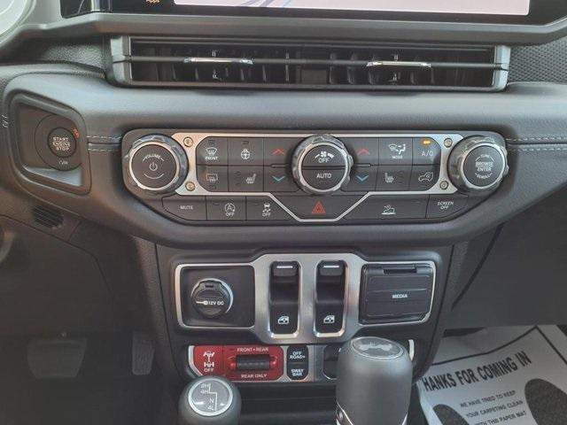 new 2025 Jeep Wrangler car, priced at $54,804