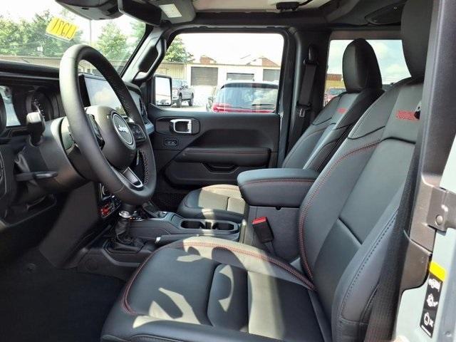 new 2025 Jeep Wrangler car, priced at $54,804