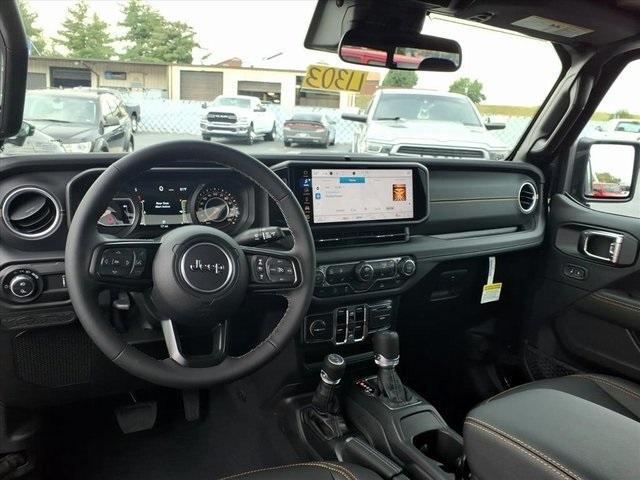 new 2025 Jeep Gladiator car, priced at $45,597