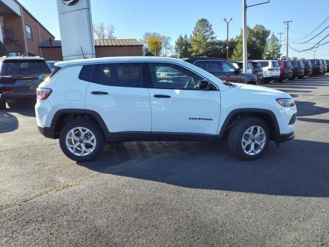 new 2025 Jeep Compass car, priced at $27,495