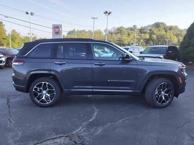 new 2025 Jeep Grand Cherokee car, priced at $68,200