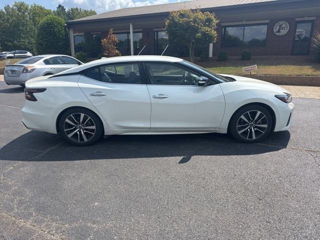 used 2023 Nissan Maxima car, priced at $25,400
