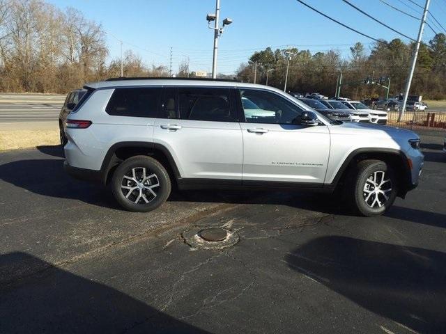 new 2025 Jeep Grand Cherokee L car, priced at $52,335