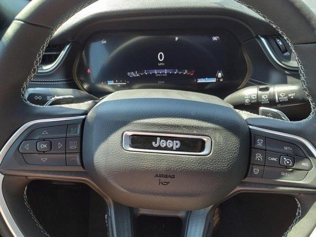 new 2024 Jeep Grand Cherokee car, priced at $40,000