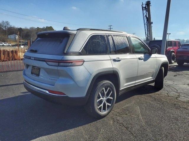 new 2025 Jeep Grand Cherokee car, priced at $50,235