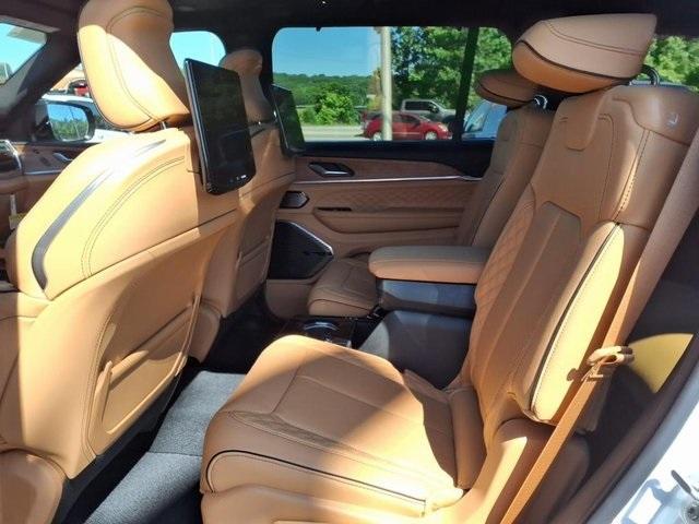 new 2025 Jeep Grand Cherokee L car, priced at $77,820