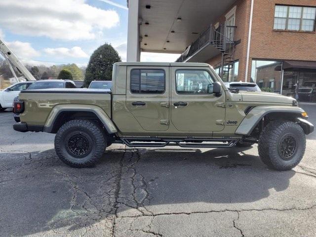 new 2025 Jeep Gladiator car, priced at $55,495