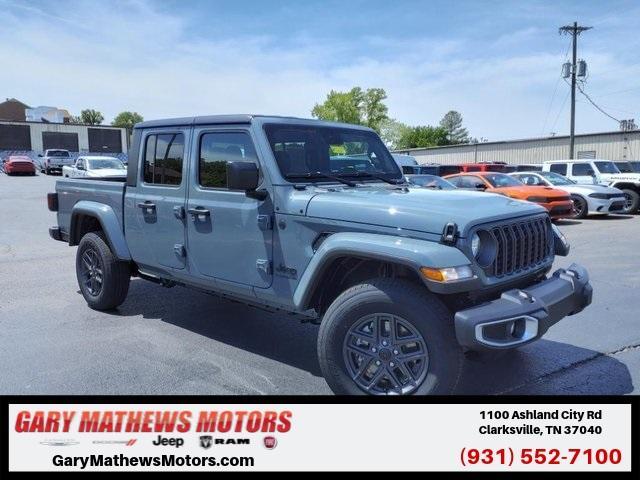 new 2024 Jeep Gladiator car, priced at $49,613