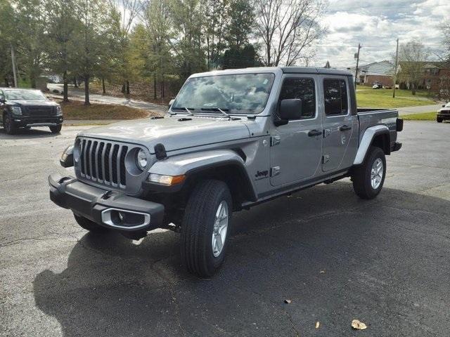 used 2021 Jeep Gladiator car, priced at $30,450