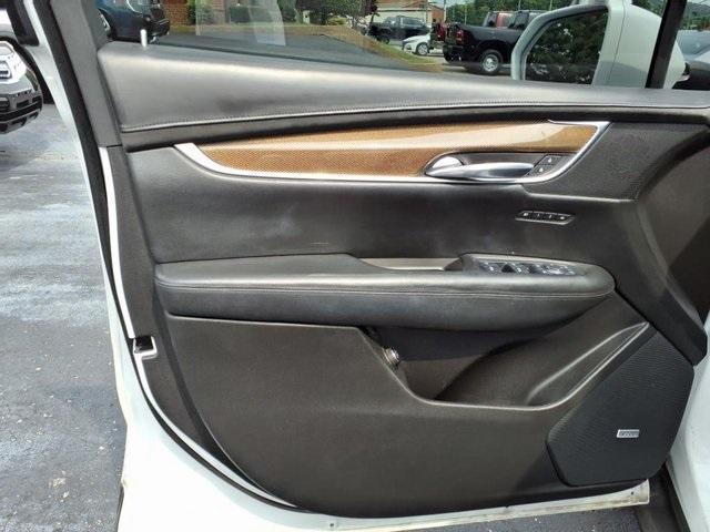 used 2017 Cadillac XT5 car, priced at $20,950