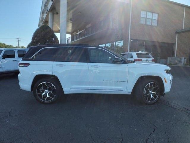 new 2025 Jeep Grand Cherokee car, priced at $67,605