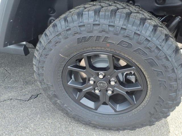 new 2025 Jeep Wrangler car, priced at $50,001