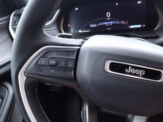 new 2024 Jeep Grand Cherokee L car, priced at $45,000