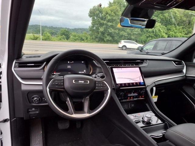 new 2025 Jeep Grand Cherokee car, priced at $47,401