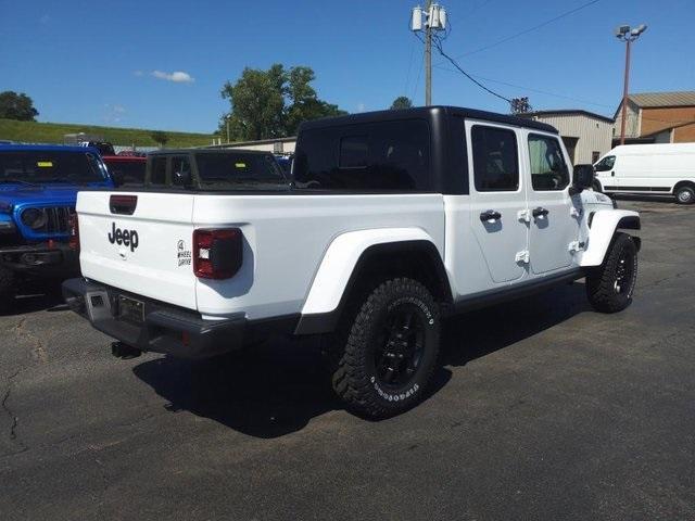 new 2024 Jeep Gladiator car, priced at $46,000