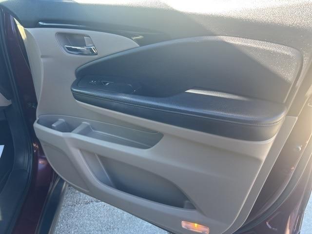 used 2021 Honda Pilot car, priced at $30,211