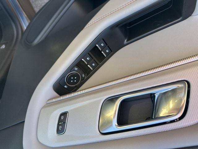new 2025 Ford Explorer car, priced at $48,660