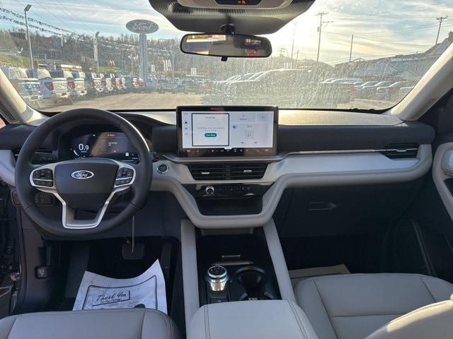 new 2025 Ford Explorer car, priced at $48,660