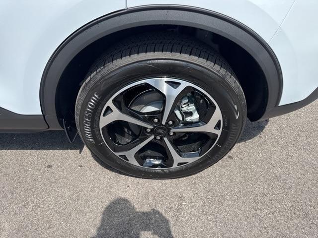 new 2025 Ford Escape car, priced at $36,080