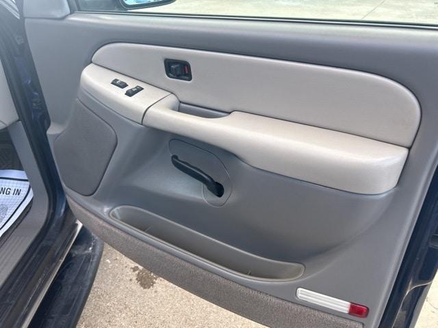 used 2000 Chevrolet Suburban car, priced at $5,994