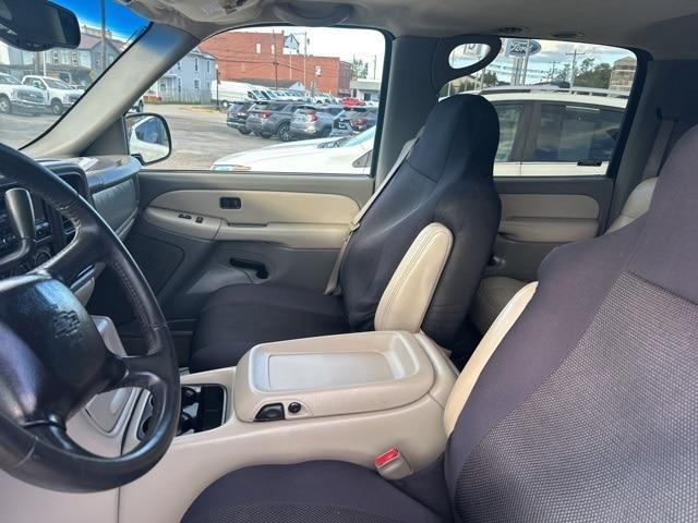 used 2000 Chevrolet Suburban car, priced at $5,994