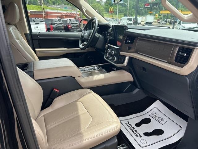used 2023 Ford Expedition car, priced at $43,874
