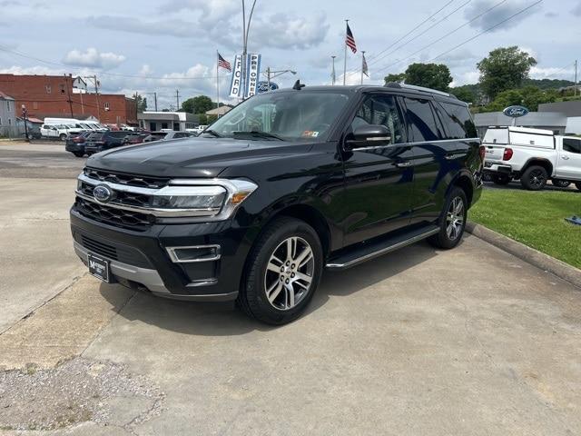 used 2023 Ford Expedition car, priced at $43,874