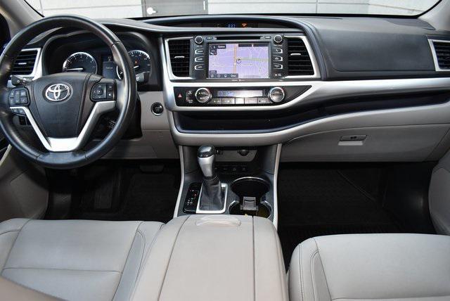 used 2015 Toyota Highlander car, priced at $16,980