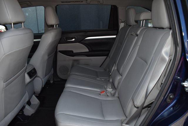 used 2015 Toyota Highlander car, priced at $16,980
