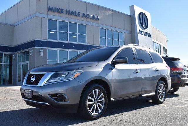 used 2015 Nissan Pathfinder car, priced at $9,980