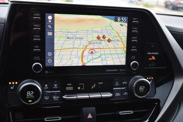 used 2022 Toyota Highlander car, priced at $36,980