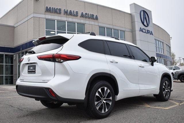 used 2022 Toyota Highlander car, priced at $36,980