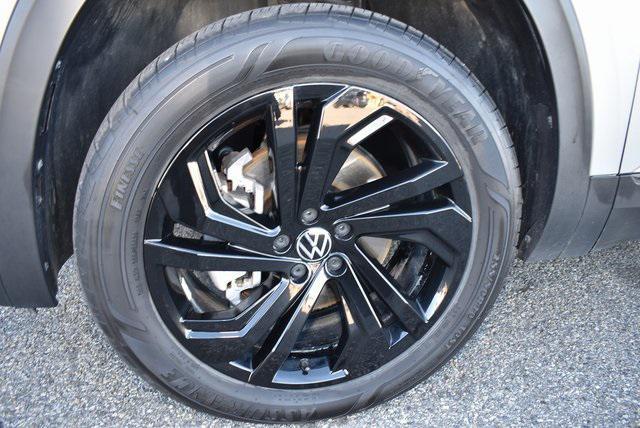 used 2023 Volkswagen Atlas car, priced at $31,980