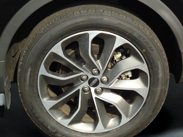 used 2021 Lincoln Nautilus car, priced at $33,900