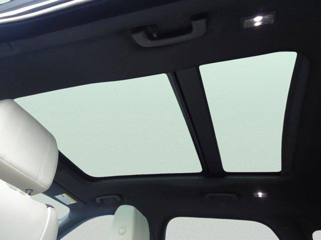 used 2020 Land Rover Range Rover Velar car, priced at $26,900