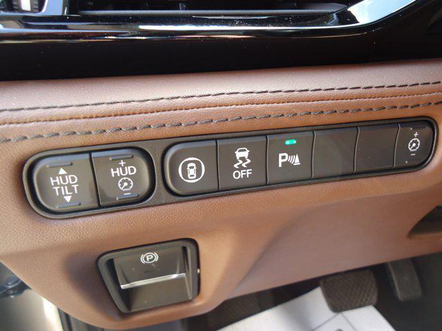used 2022 Acura MDX car, priced at $39,900