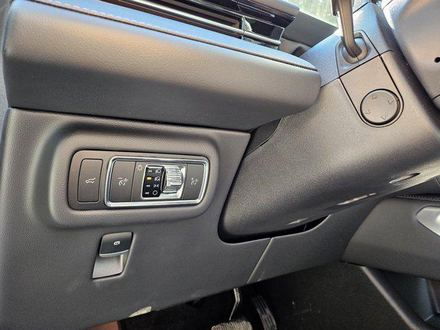new 2025 Lincoln Nautilus car, priced at $56,628