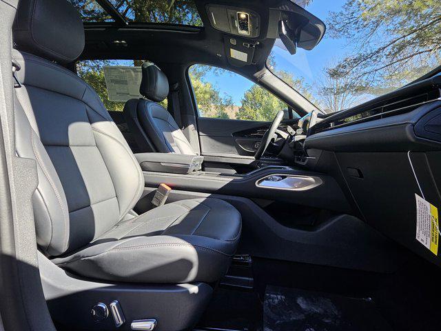 new 2025 Lincoln Nautilus car, priced at $56,628