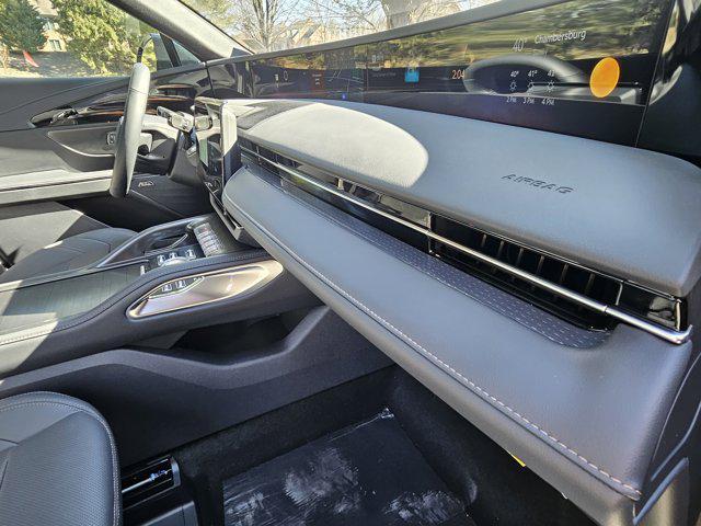 new 2025 Lincoln Nautilus car, priced at $56,628