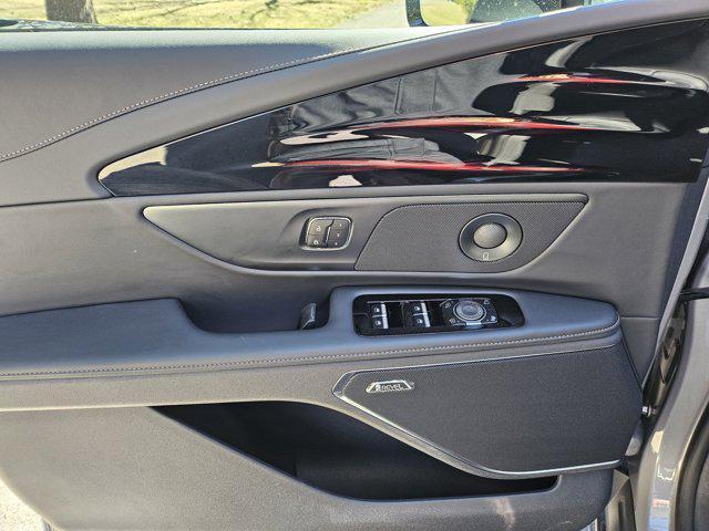 new 2025 Lincoln Nautilus car, priced at $56,628