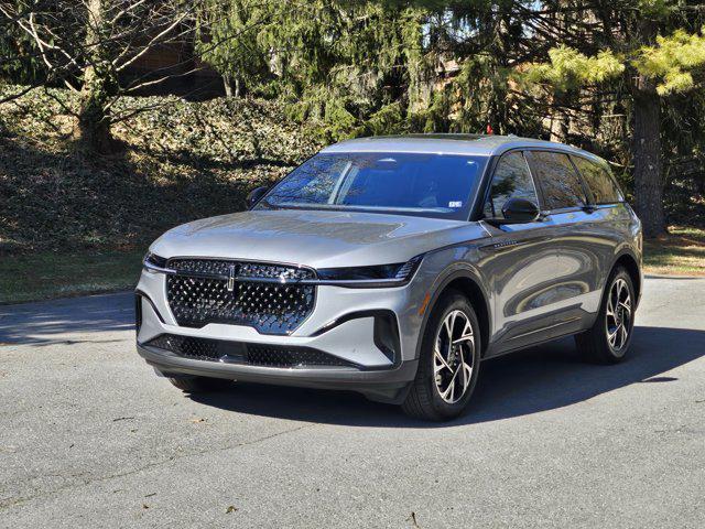 new 2025 Lincoln Nautilus car, priced at $56,628