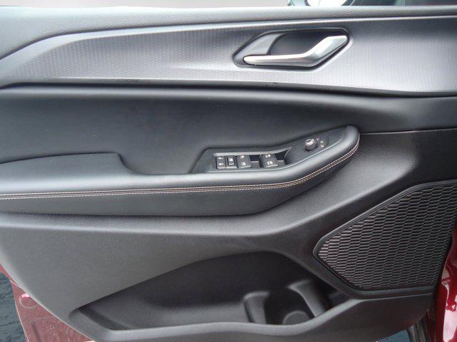 used 2024 Jeep Grand Cherokee car, priced at $32,500