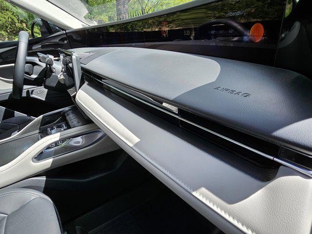 new 2025 Lincoln Nautilus car, priced at $55,655