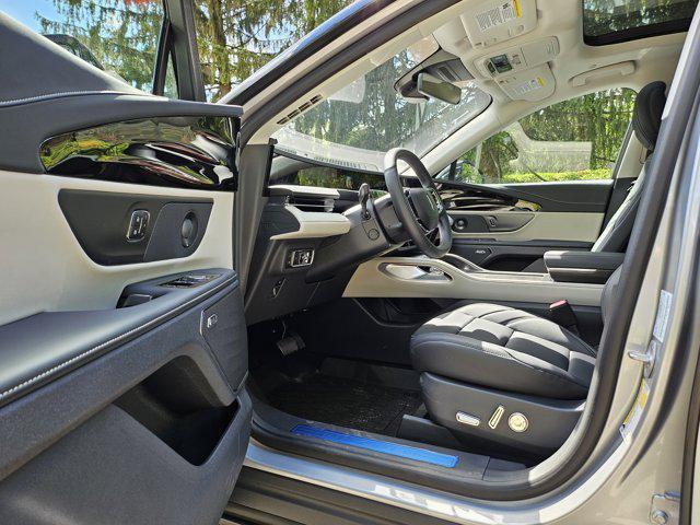 new 2025 Lincoln Nautilus car, priced at $55,655