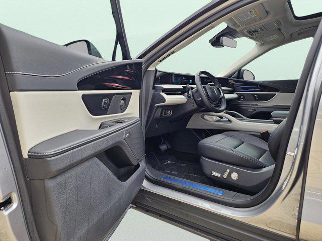 new 2025 Lincoln Nautilus car, priced at $60,520