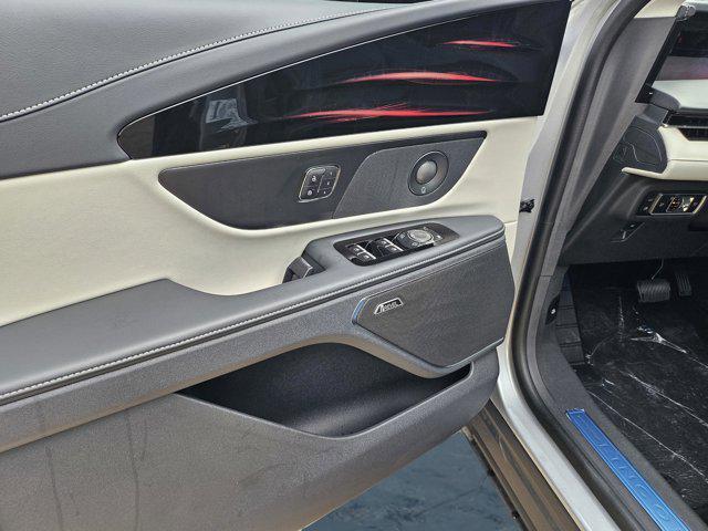 new 2025 Lincoln Nautilus car, priced at $60,520