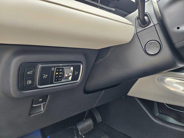 new 2025 Lincoln Nautilus car, priced at $60,520